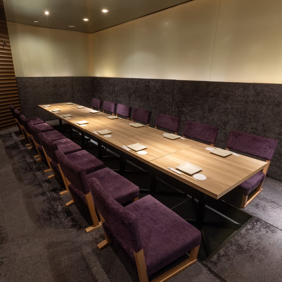 テーブル席個室14名様